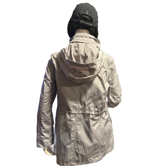 Cole Haan Signature Women’s Hooded Windbreaker/Rain Jacket, Size M - Picture 4 of 4